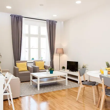 Luxury Main Square Apartments Zagreb Exterior photo