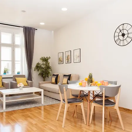 Luxury Main Square Apartments Zagreb Exterior photo