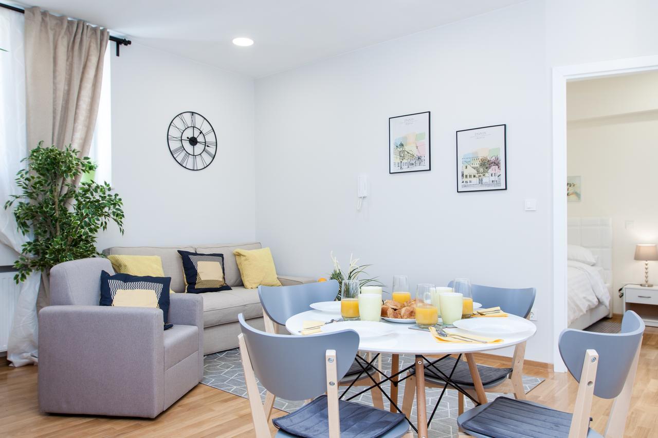 Luxury Main Square Apartment *