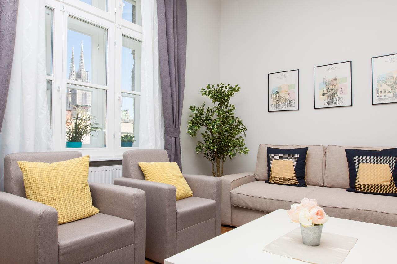 Luxury Main Square Apartment *
